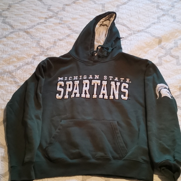 Michigan State Spartans Hoodie - Picture 2 of 5